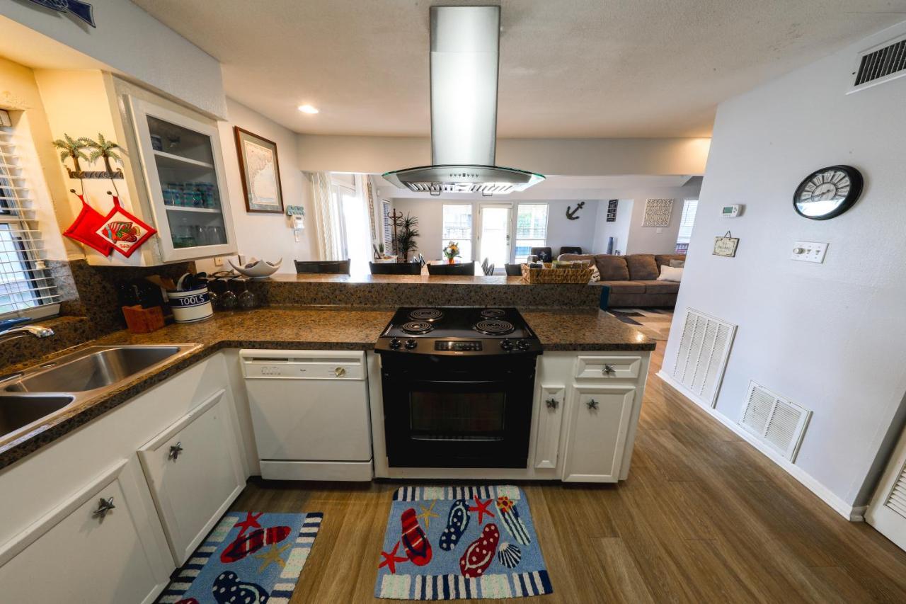 Beach Mode On! Galveston Exterior photo